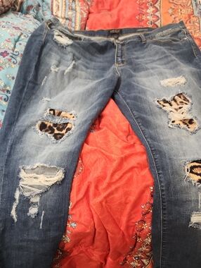 Judy Blue Distressed Blue Skinny Jeans with Leopard Patch